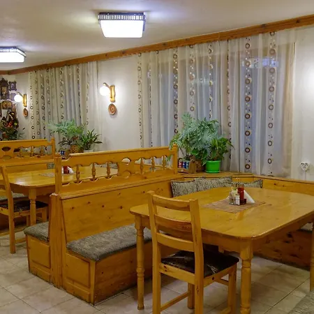 بيت ضيافة Айвън تشبيلار