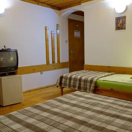 Айвън تشبيلار