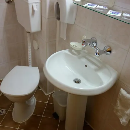 بيت ضيافة Айвън 3*